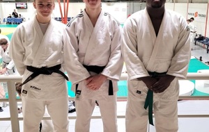 Marie , Ariel et Thomas en route pour les Championnat de France universitaire !