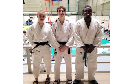 Marie , Ariel et Thomas en route pour les Championnat de France universitaire !